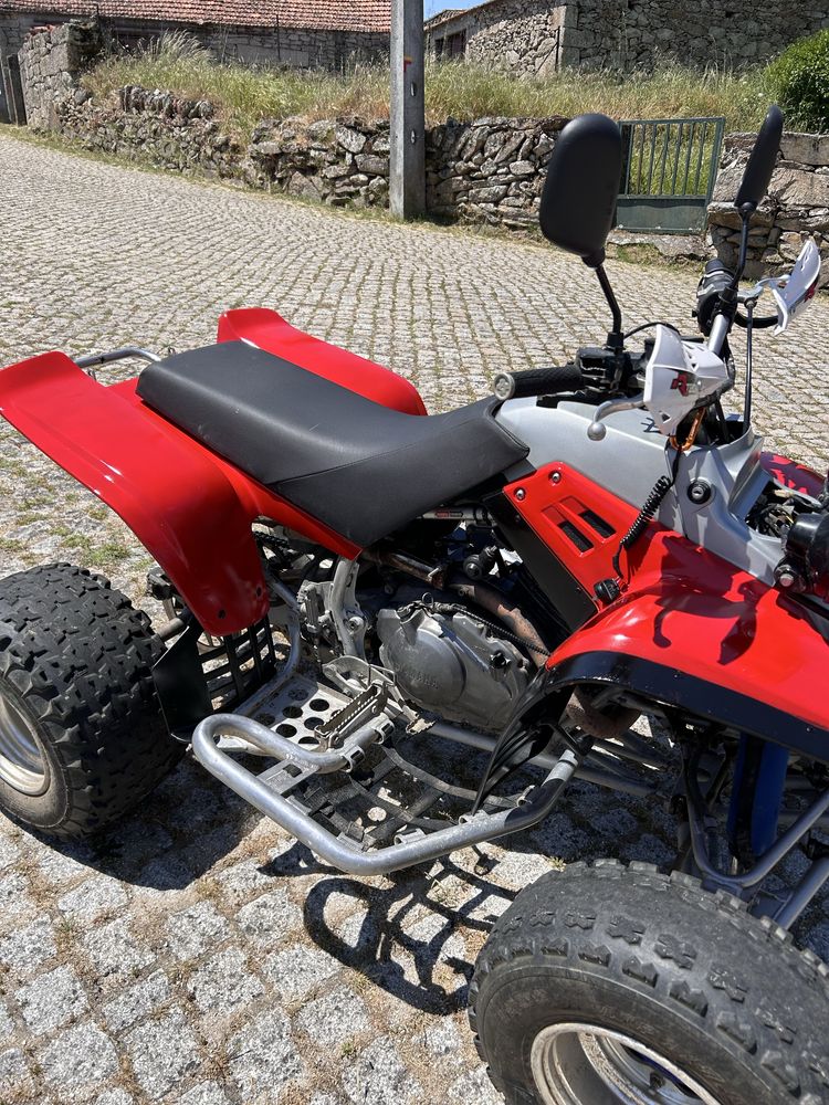 Moto 4 Yamaha Warrior 350