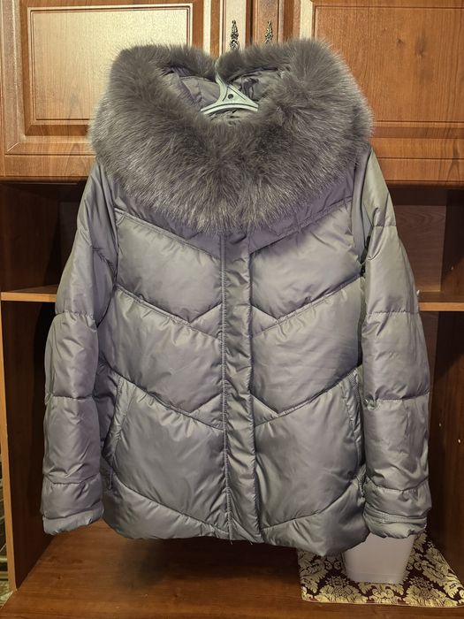 Жіночий натуральний пуховик 54 розмір