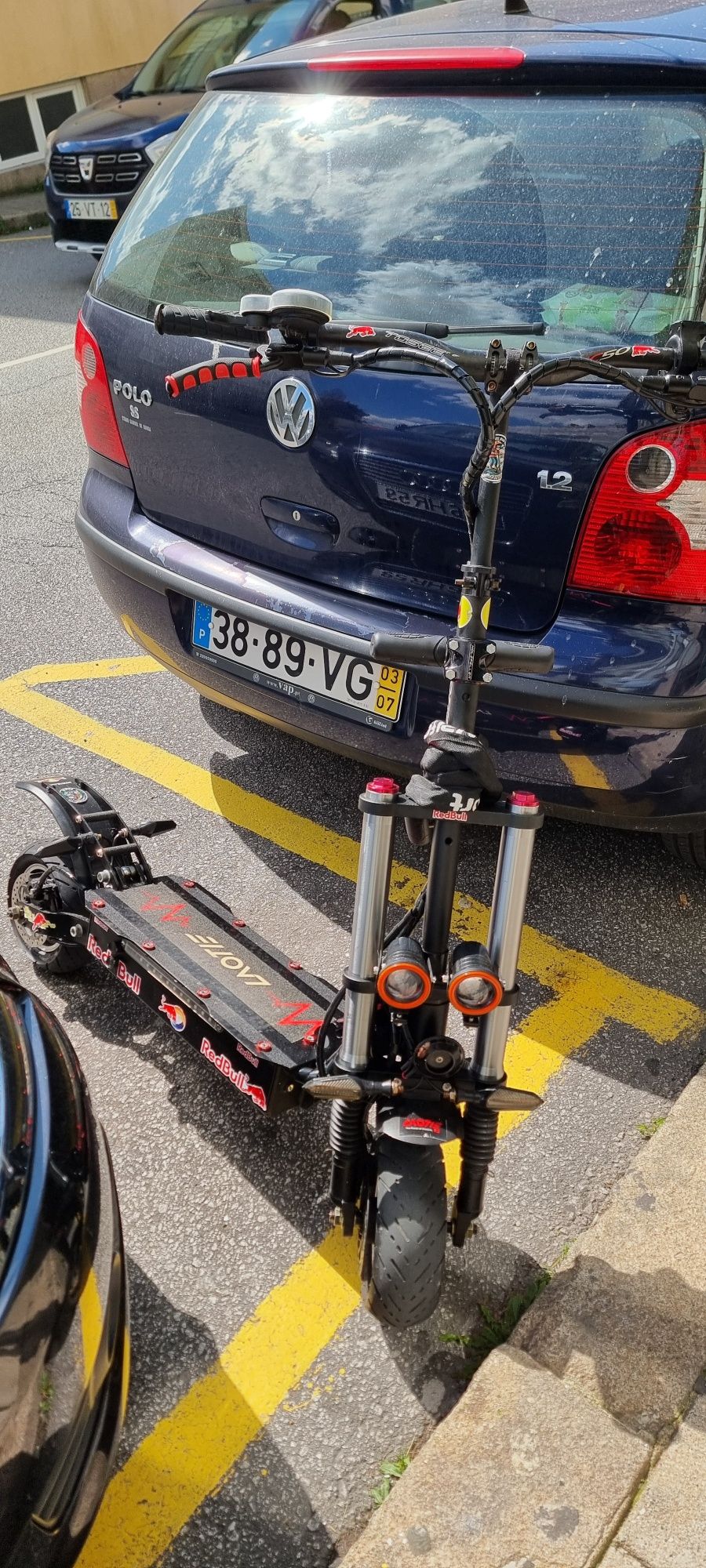 Vendo trotinete laotie t30 com muitos extras.