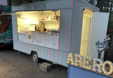 Przyczepa gastronomiczna lody gofry