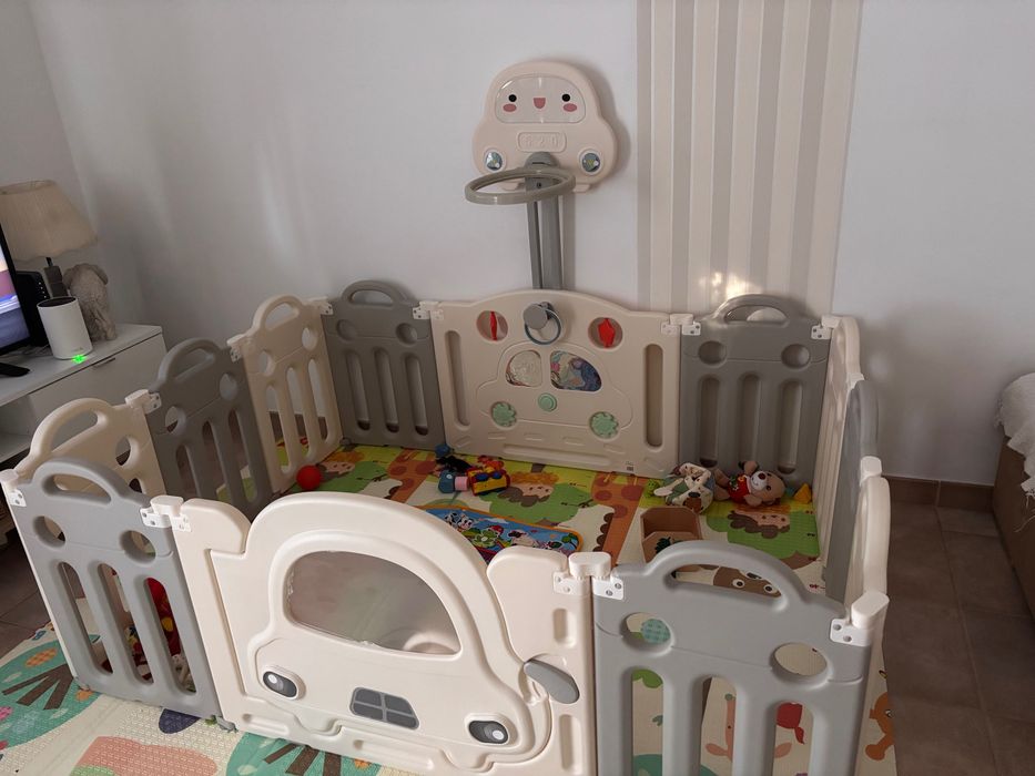 Parque infantil e centro de atividades
