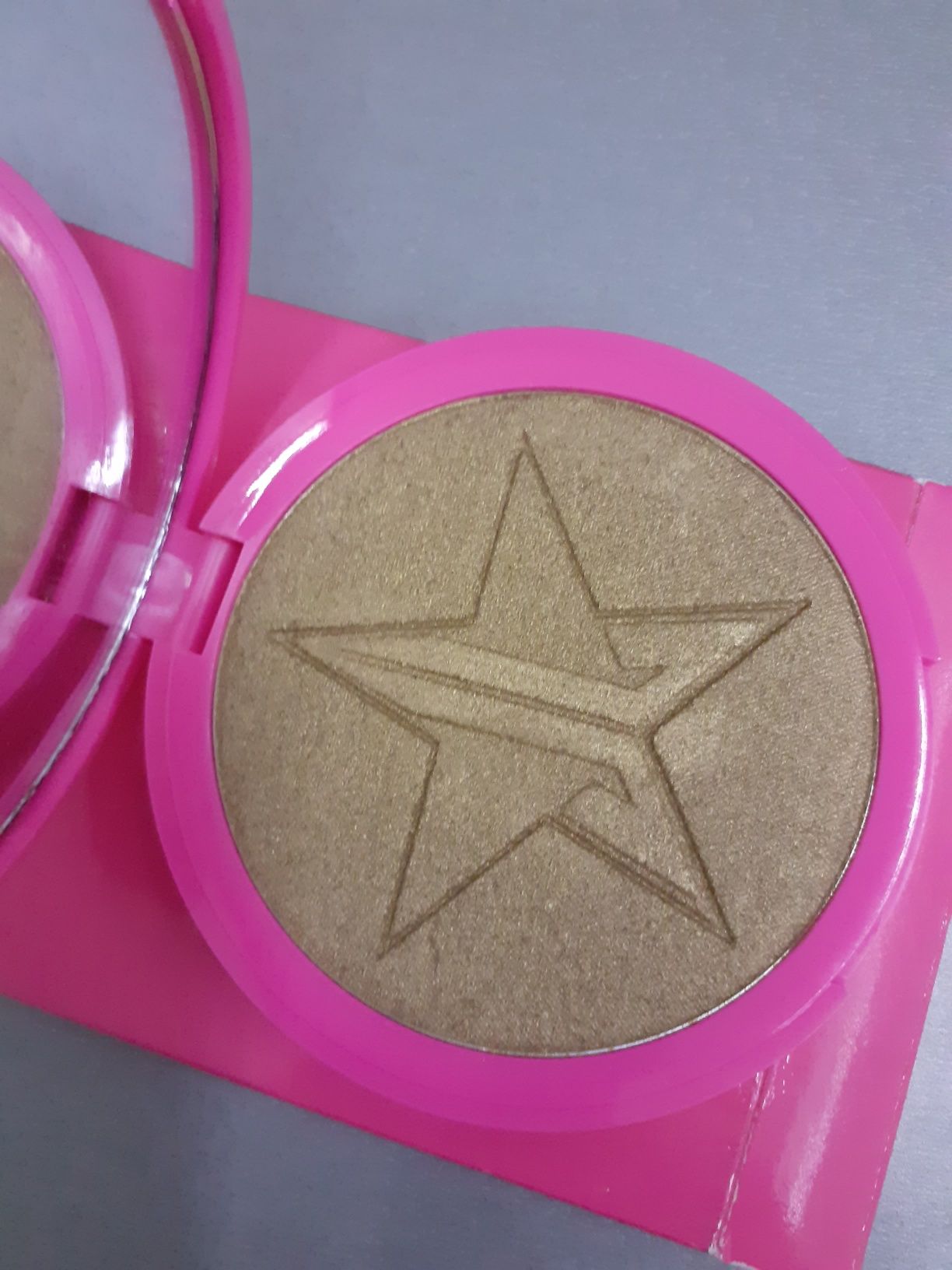 Jeffree star cosmetics Skin frost