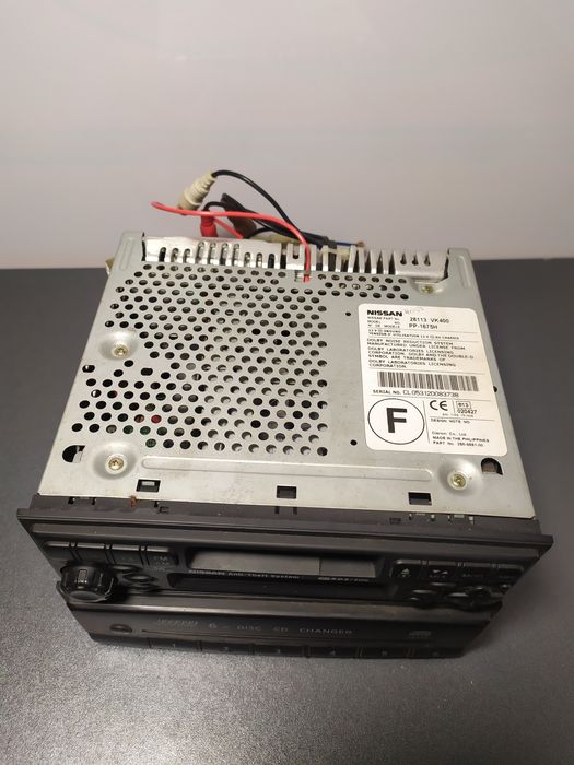 Магнитола Nissan Patrol и CD чейнджер. Оригинал