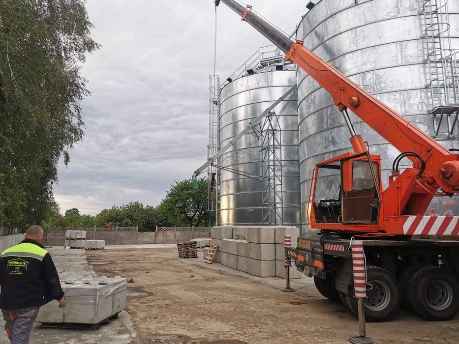 Usługi koparo-ładowarka,młot,wiertnica,wywrotka,pomoc,dźwig,podnośnik,