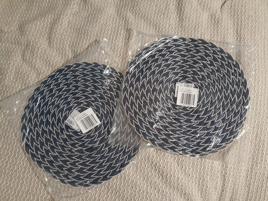 Komplet 4 granatowych podkładek na stół Sinsay