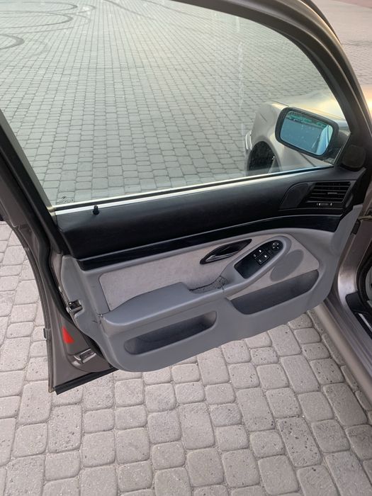 Продам бмв є39 в хорошому стані!!!