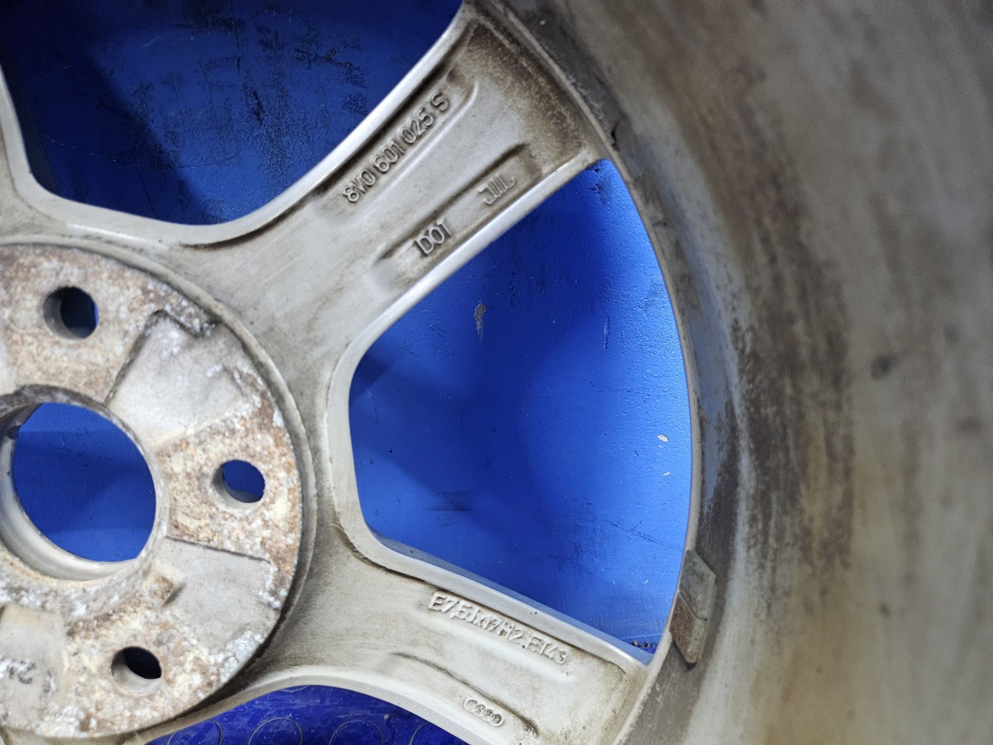 FELGA aluminiowa AUDI A3 8V 17" 7.5J ET 43 5x112 oryginał