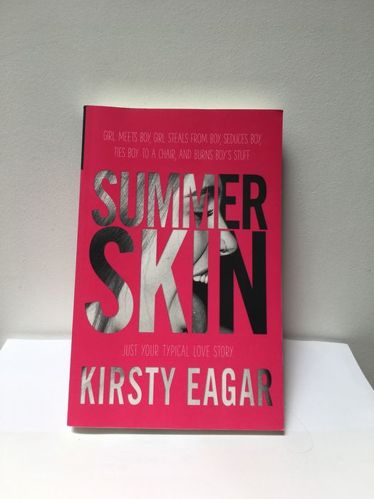 Livro “Summer Skin”