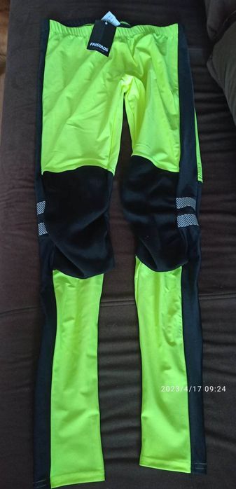 Funkcjonalne rajstopy z dzianinowymi elastycznymi kieszeniami na kolan