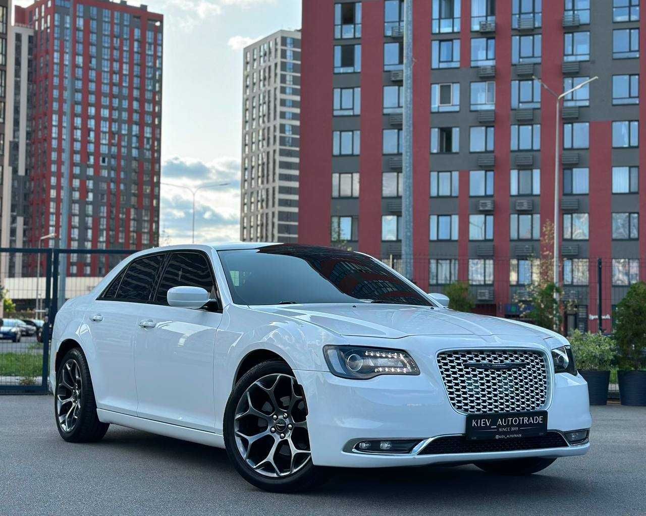 Продаж Chrysler c300S