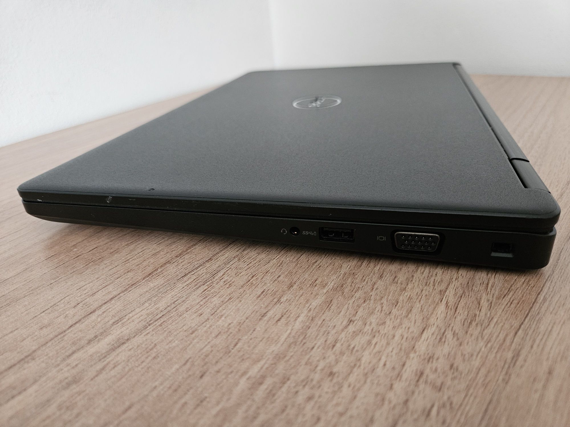 Dell Latitude 5490 14" FHD i3-8130U 8GB 256SSD W11 FHD