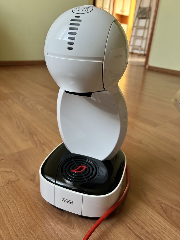 Ekspres do kawy kapsułkowy dekonghu nescafe dolce gusto