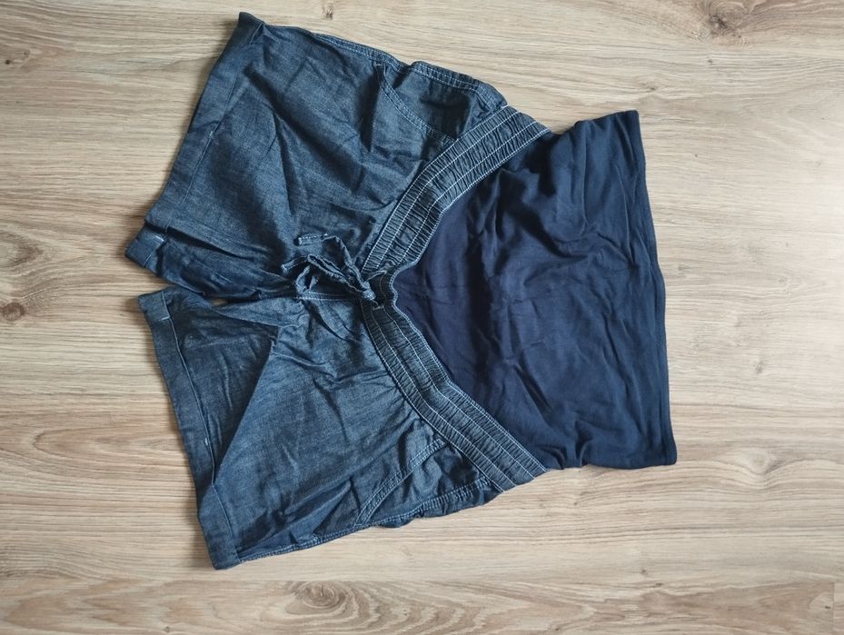 Krótkie spodenki ciążowe r. 38 Bonprix