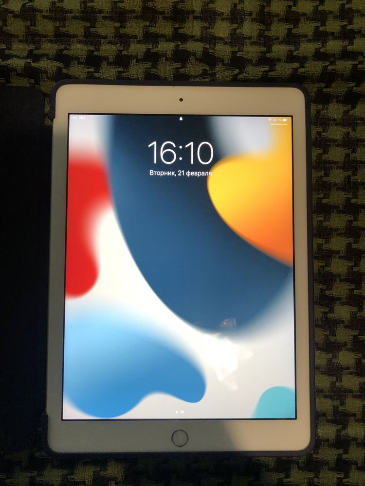 Продам iPad 5 ,32, Wifi ,LTE.