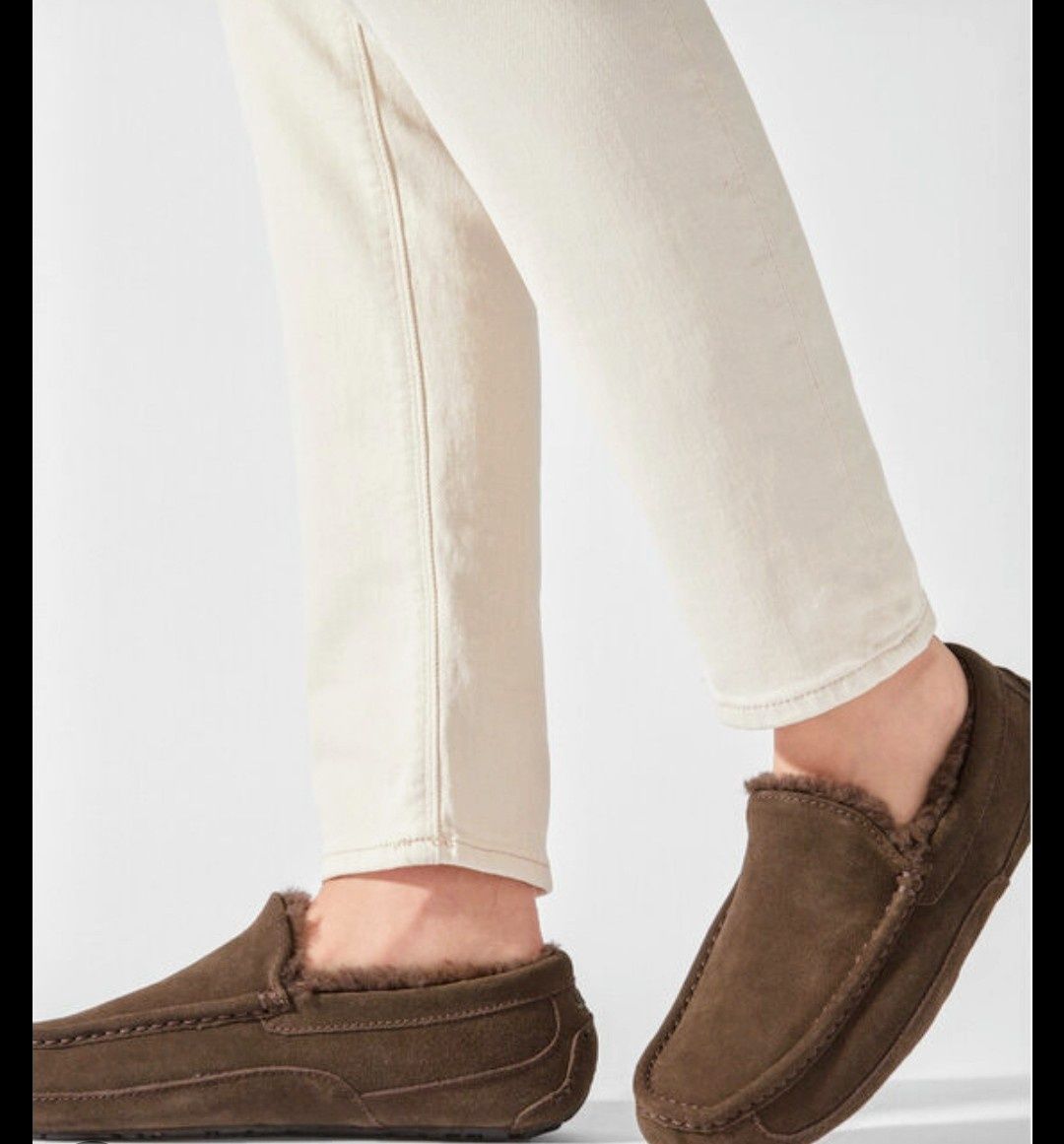 Sapato mocassim UGG 40 novo