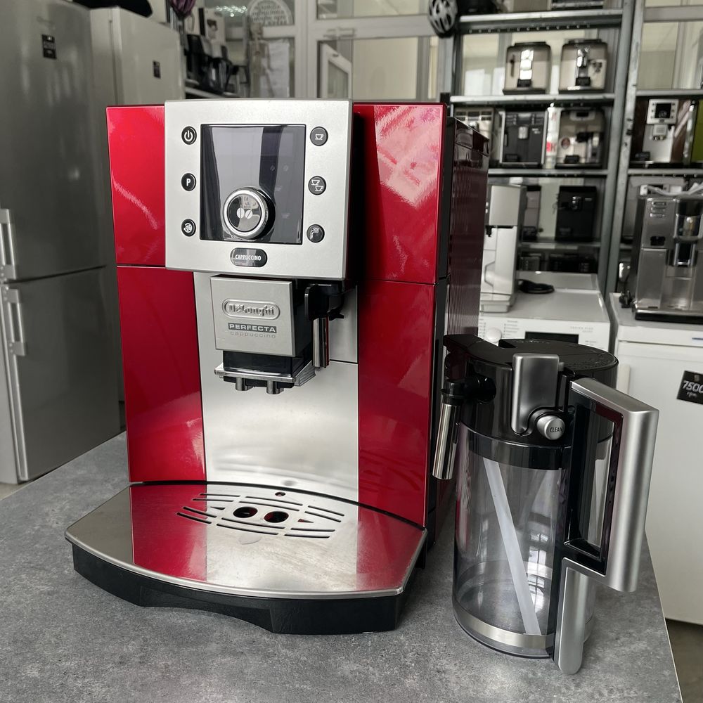 Кофемашина DeLonghi Perfecta Cappuccino ESAM 5500.R гарантия обслужена