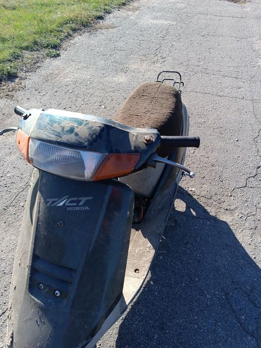 Продам скутер Хонда такт 24