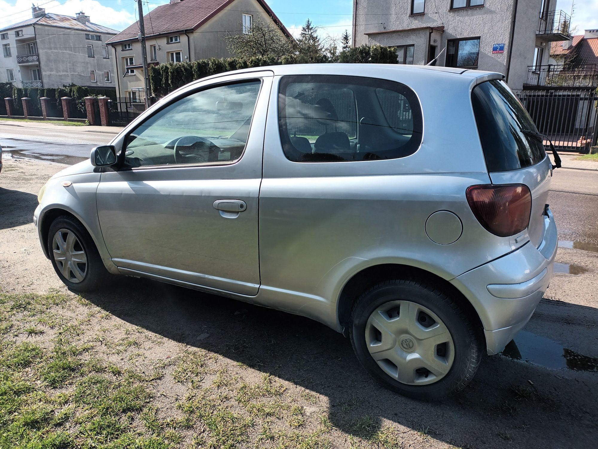 Toyota Yaris 2005 r. 1.3 - klima, wspomaganie