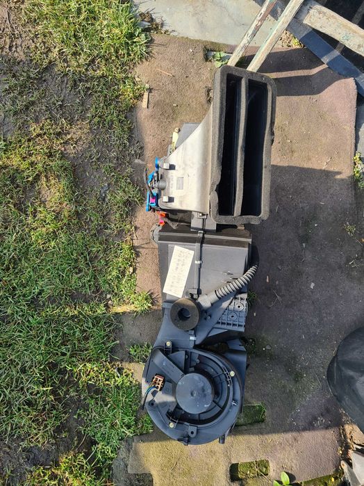Nagrzewnica rezystor dmuchawa wentylator nawiew Vw Passat b5 FL 2001r