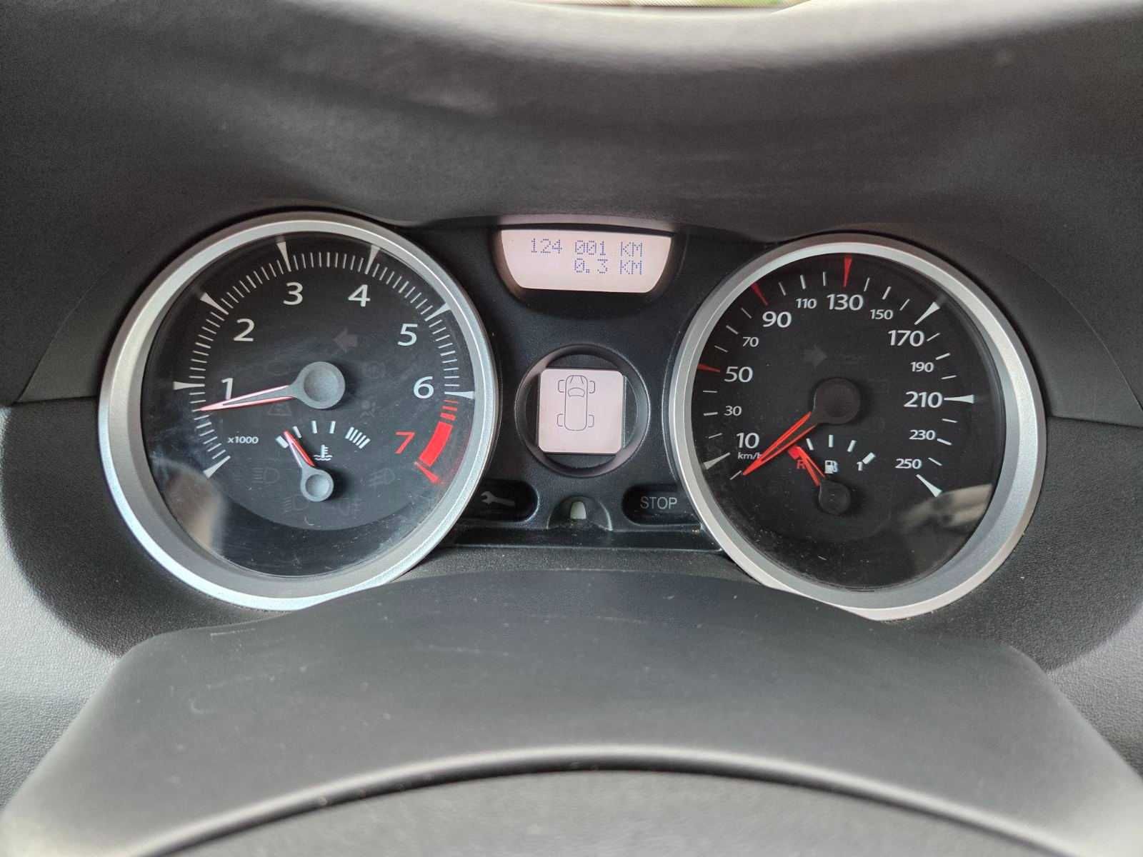 В Ідеальному стані Renault Megane. Не  битий, не фарбований.