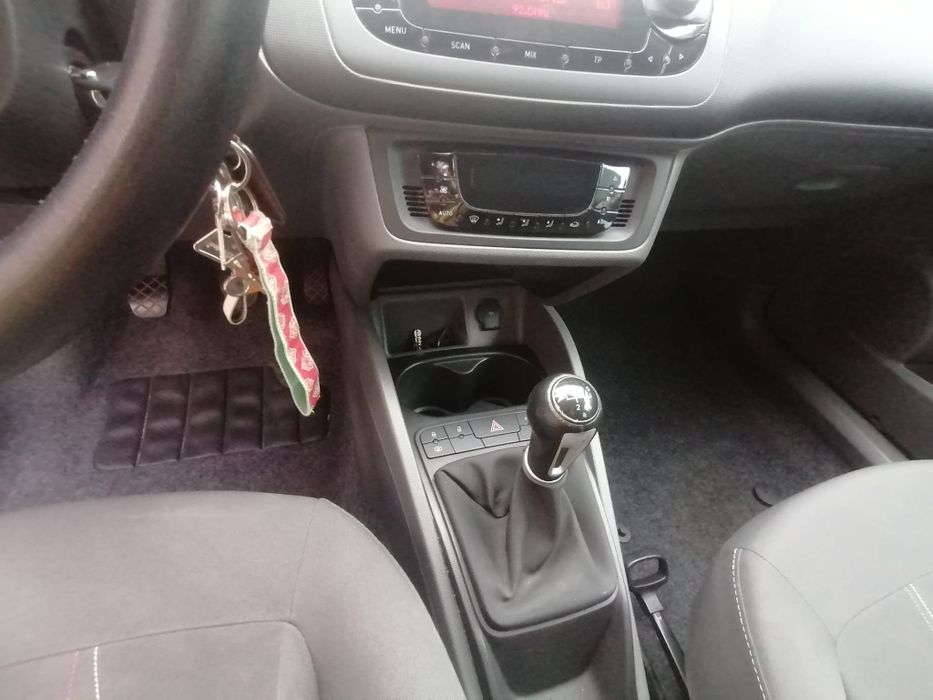 SEAT Ibiza 1.6 TDI único dono impecável