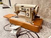 Maquina de costura aintiga