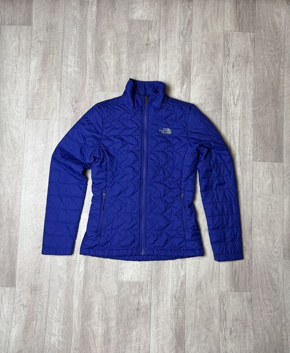 Куртка The North Face размер S оригинал женская ветровка стеганная tnf
