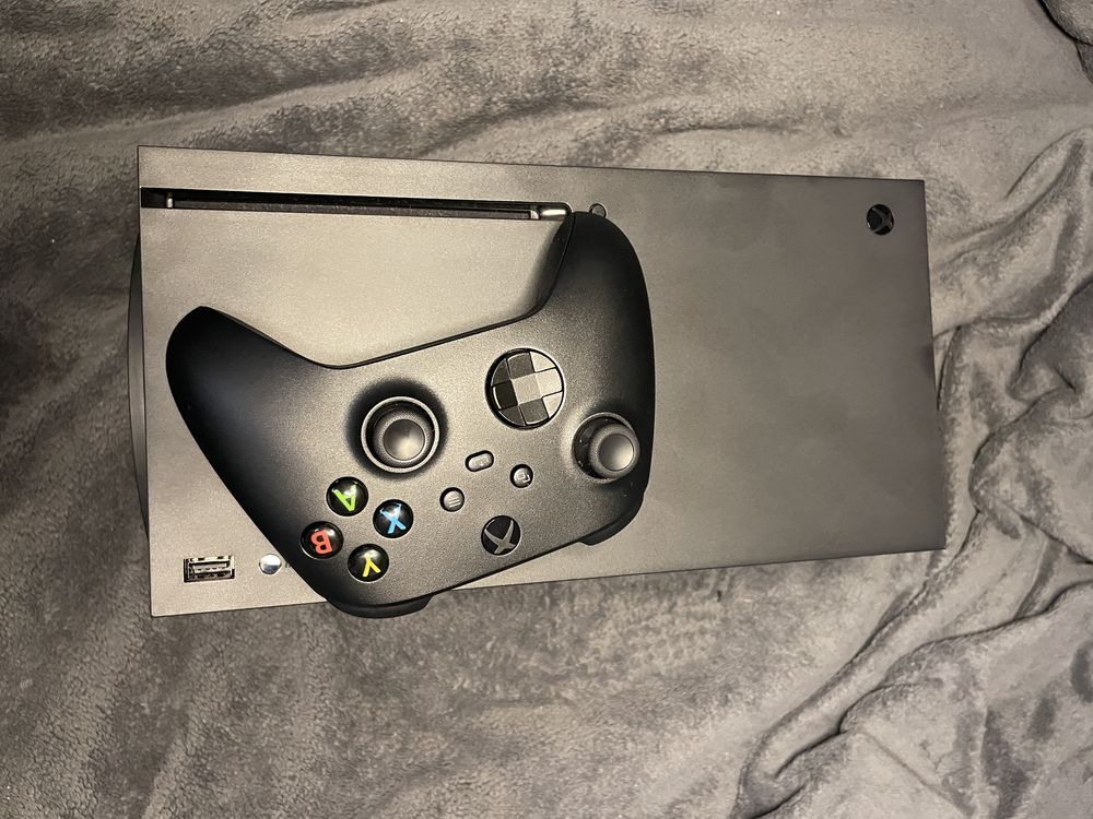 Konsola xBox series X + dodatki/ gwarancja