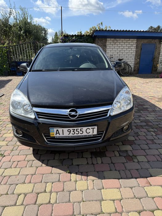 Opel Astra H 2012 рік седан