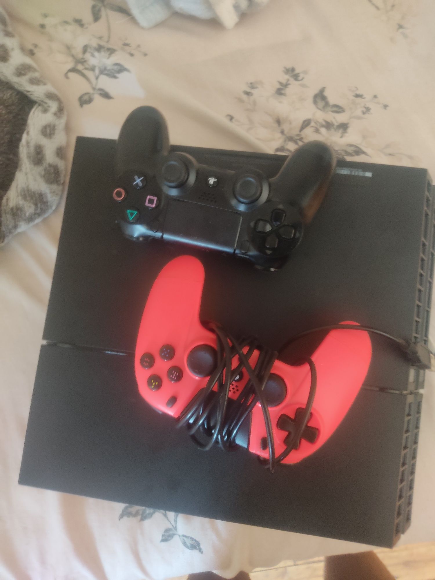 Consola ps4 1 tera