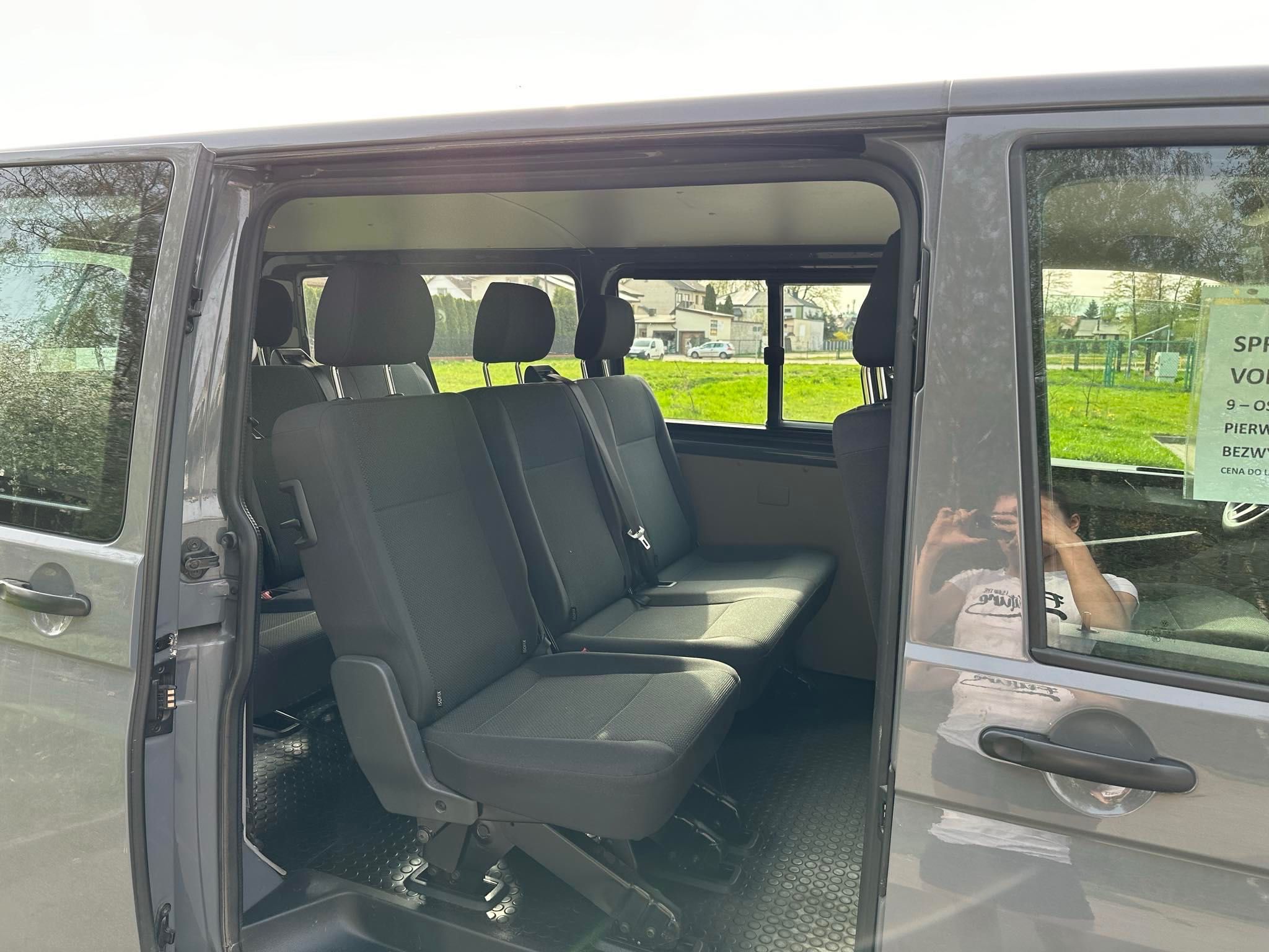 Sprzedam VOLKSWAGEN TRANSPORTER T6, 2019 r. 9-osobowy