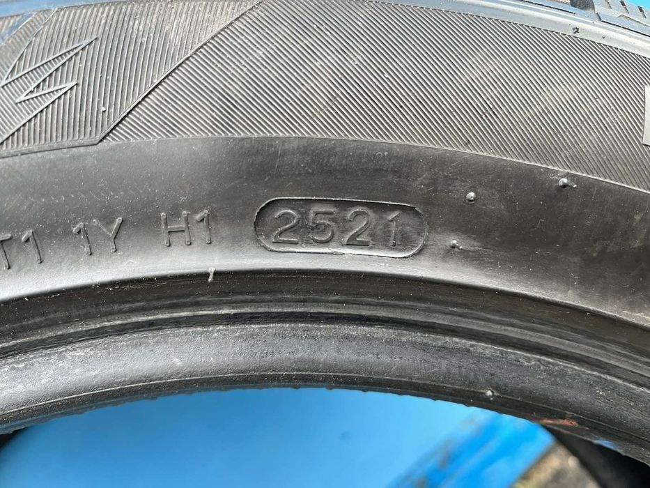 Продам зимові шини Hankook 215/55/17
