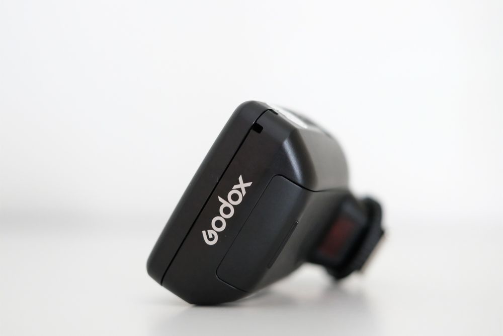 Godox Lux Senior Retro спалах, Godox X Pro F