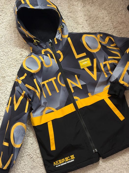 Куртка осіння двостороння 146-152 на хлопчика