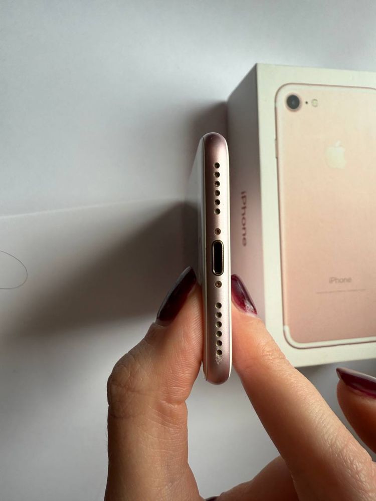 Продаю телефон IPhone 7 (32ГБ)