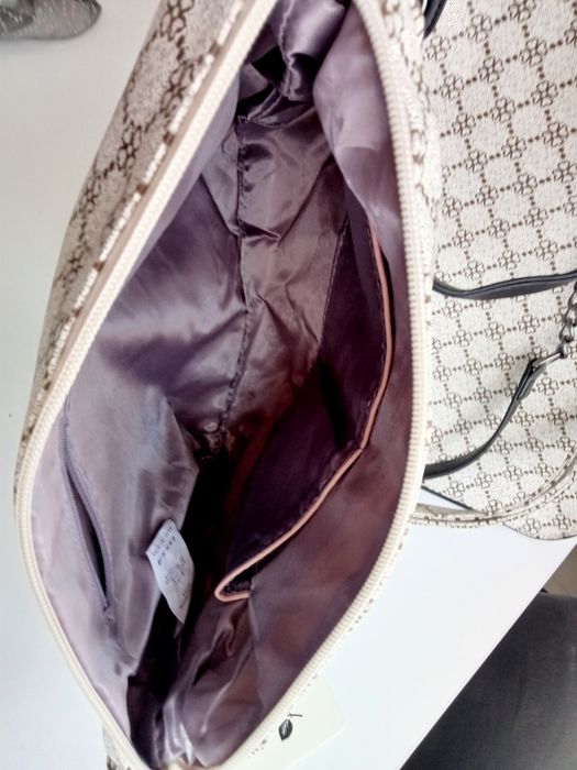 Carteira nova lindíssima