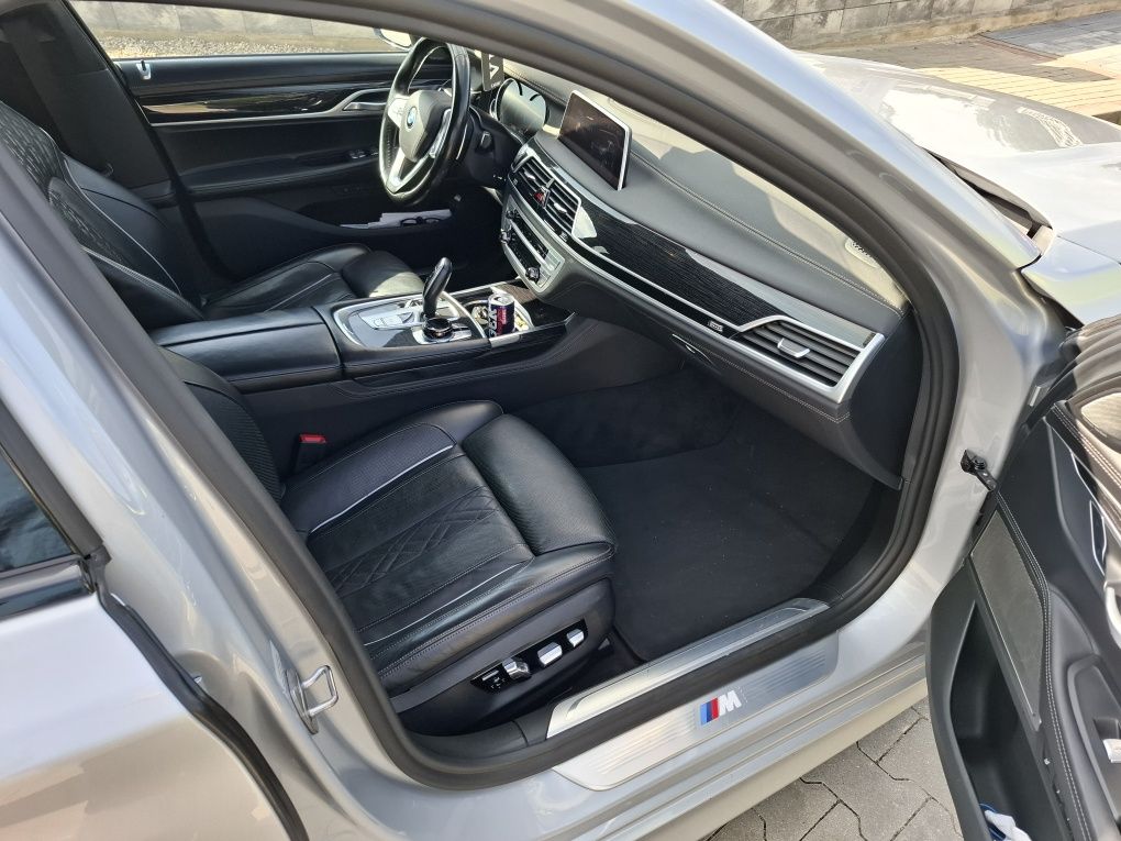 BMW 750i .xDrive. M Pakiet