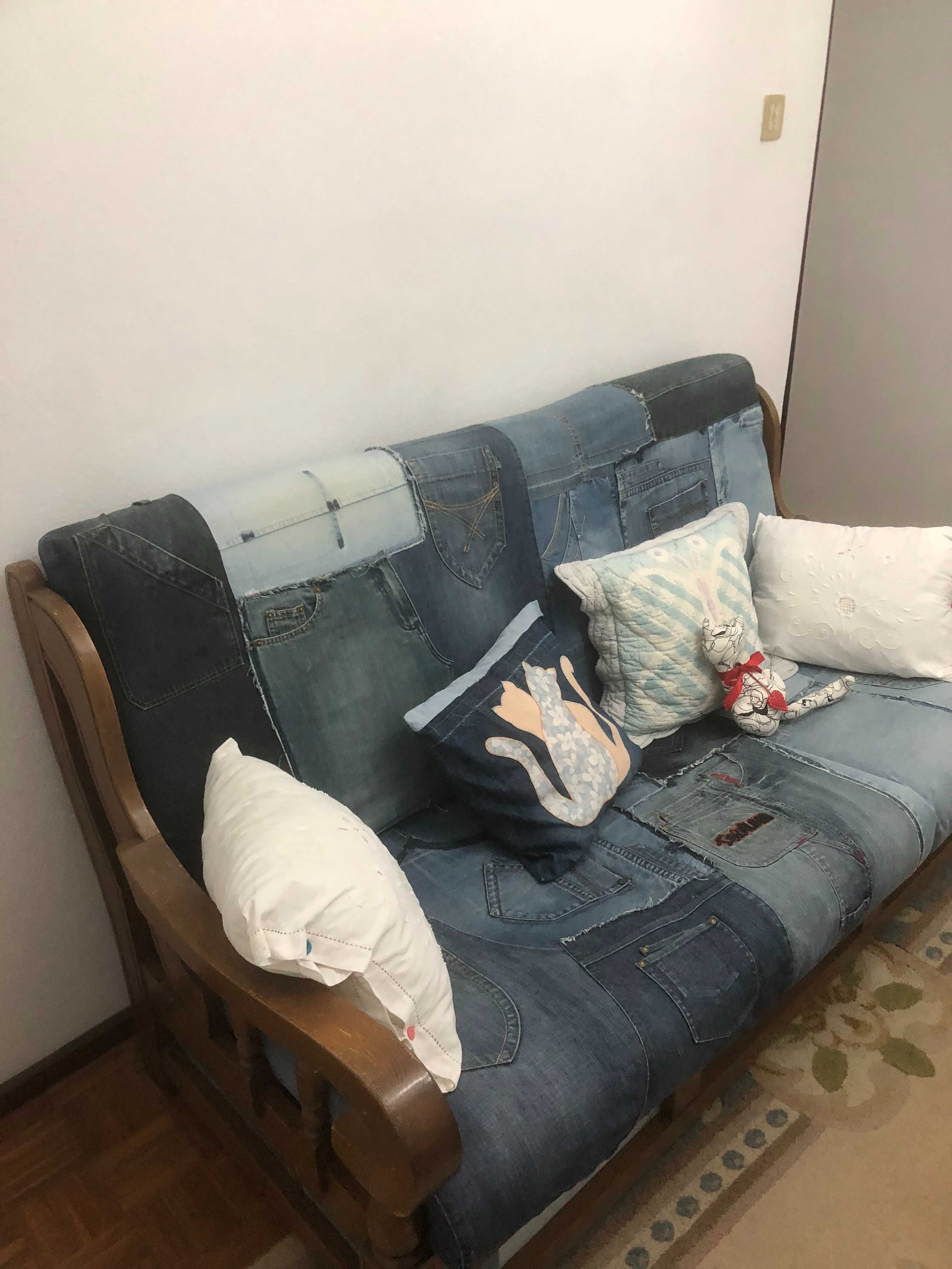 Sofá cama forrado a ganga