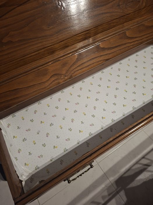 Secretária/ cómoda