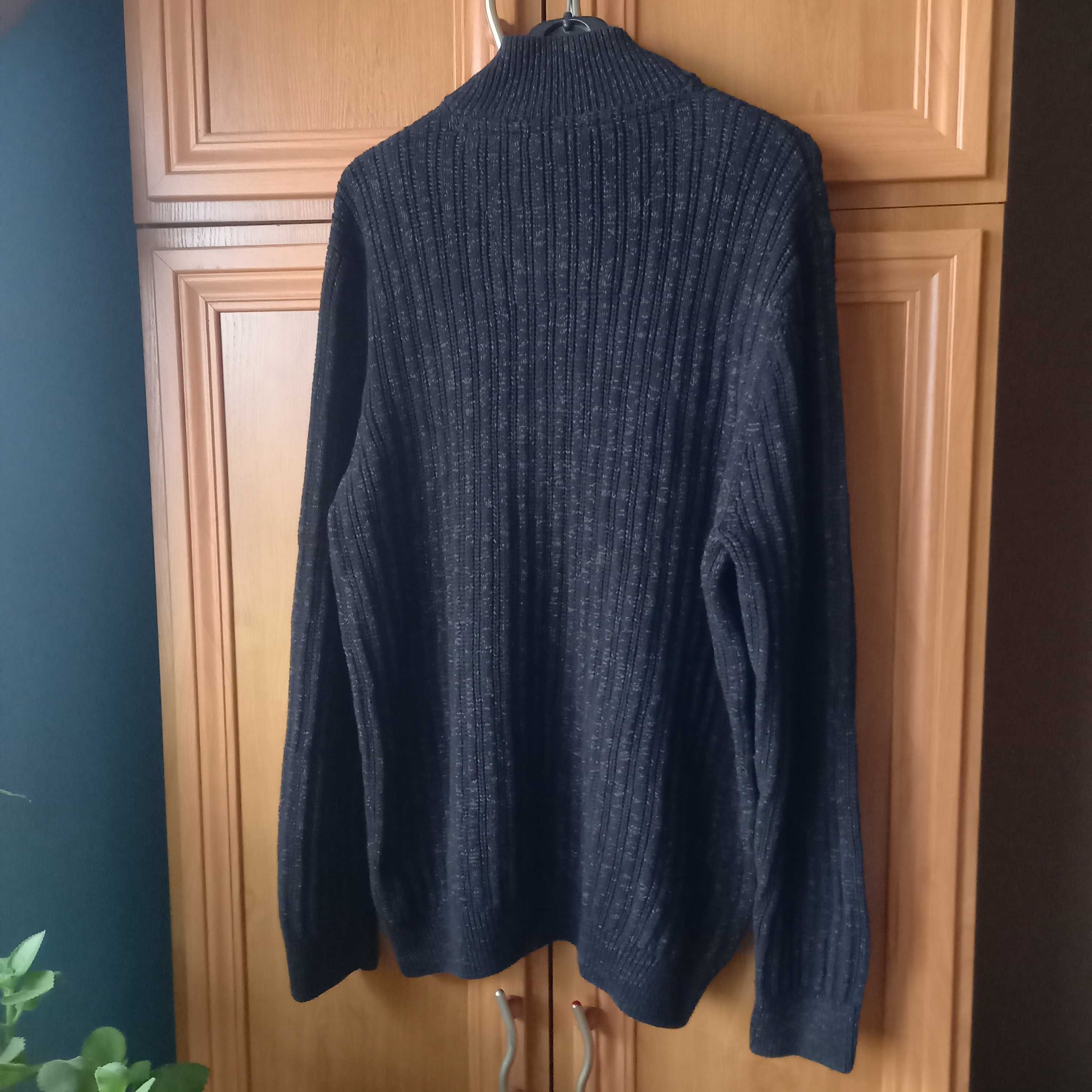 czarno szary gruby sweter męski  L