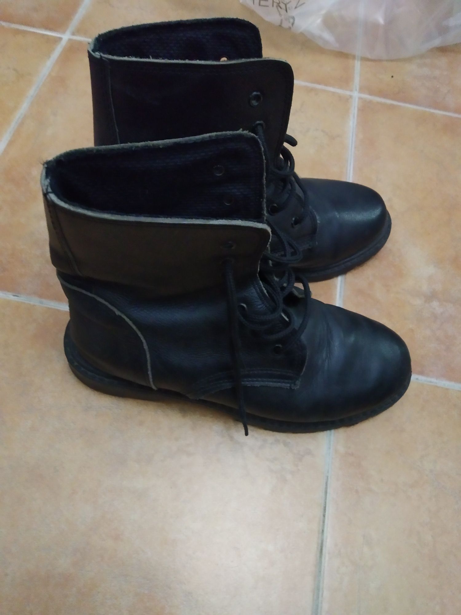 Botas tipo tropa NR 37