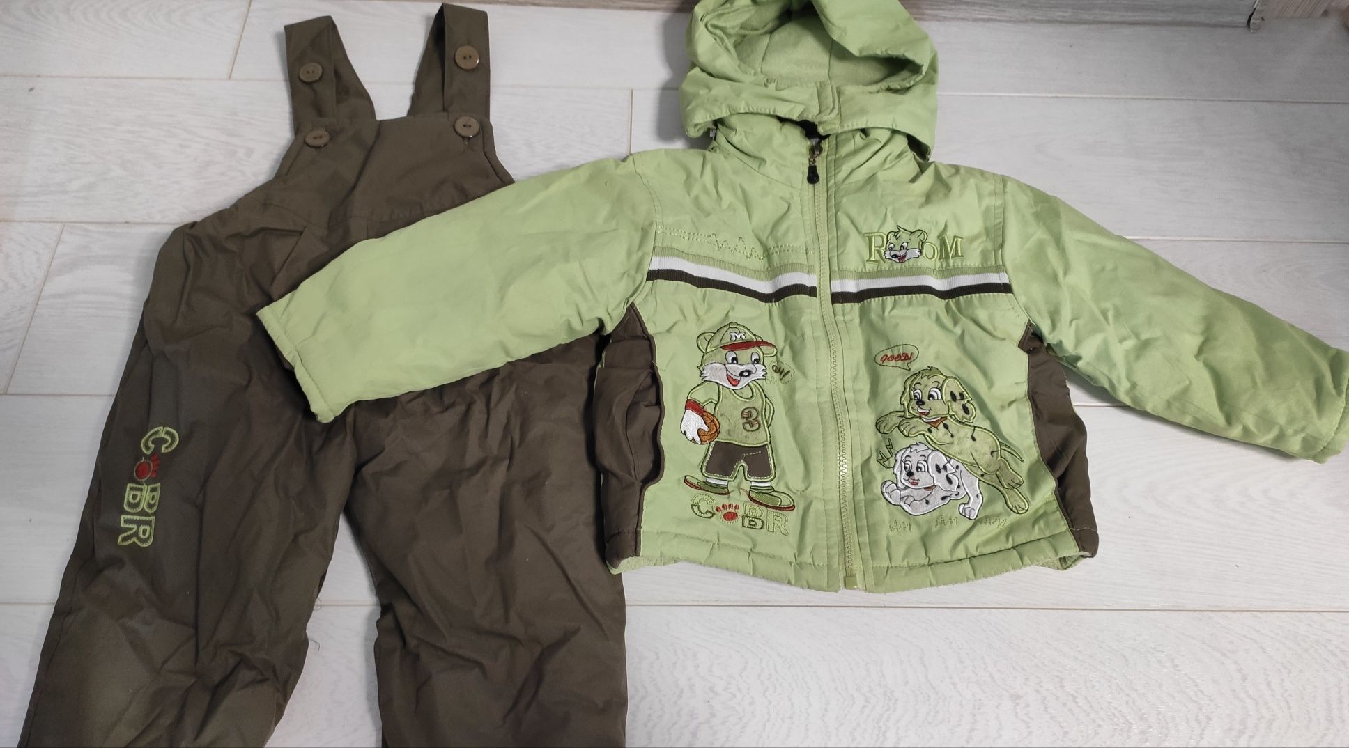 Дитячий зимовий одяг для хлопчиків. Куртки, комбінезони, светр та ін.