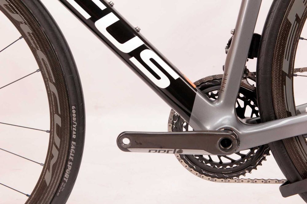 Rower szosowy FOCUS IZALCO Max Disc Sram RED AXS Ceramic Speed roz. M