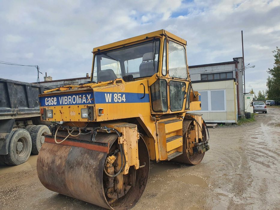 Walec drogowy CASE Vibromax W854