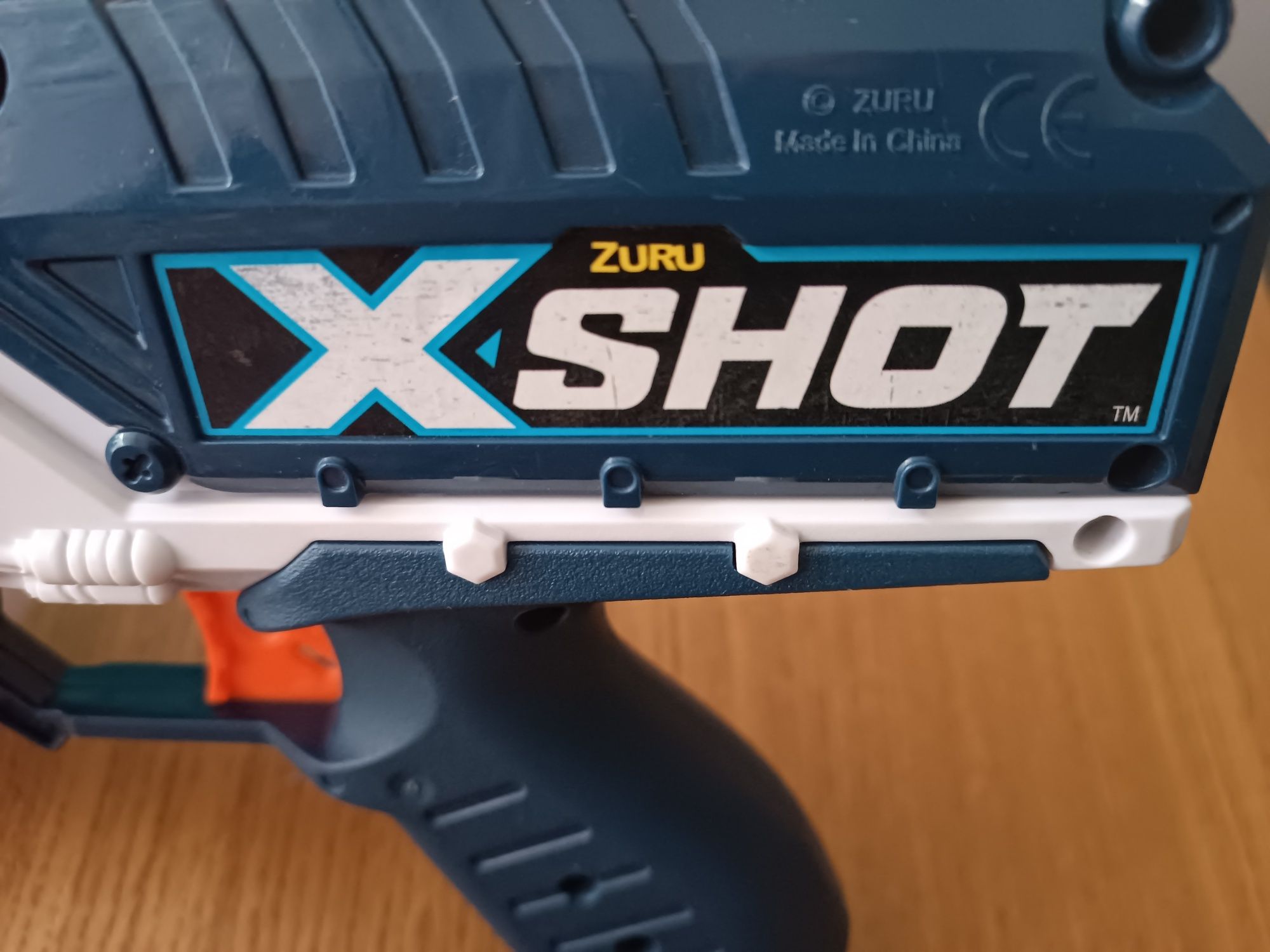 Zuru x shot pistolet