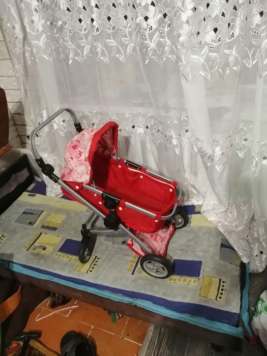 Продається коляска дитяча у гарному стані.