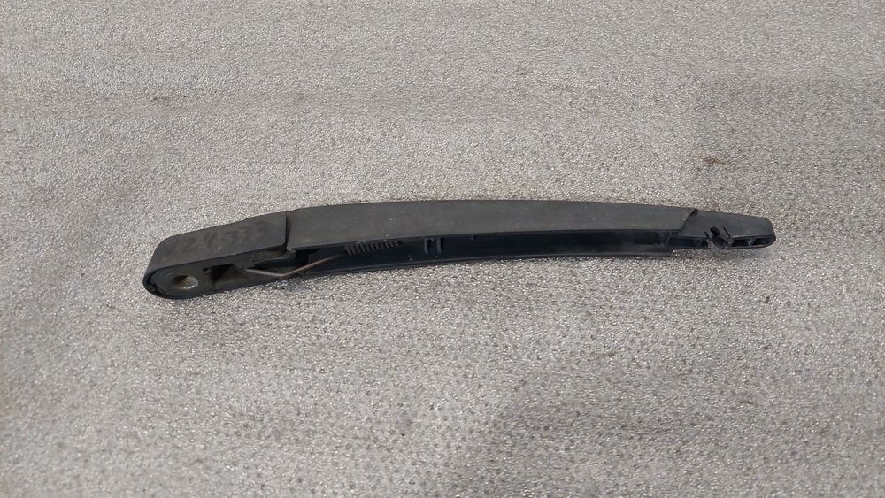 Haste / braço de escova limpa vidros trás NISSAN Micra III (K12)