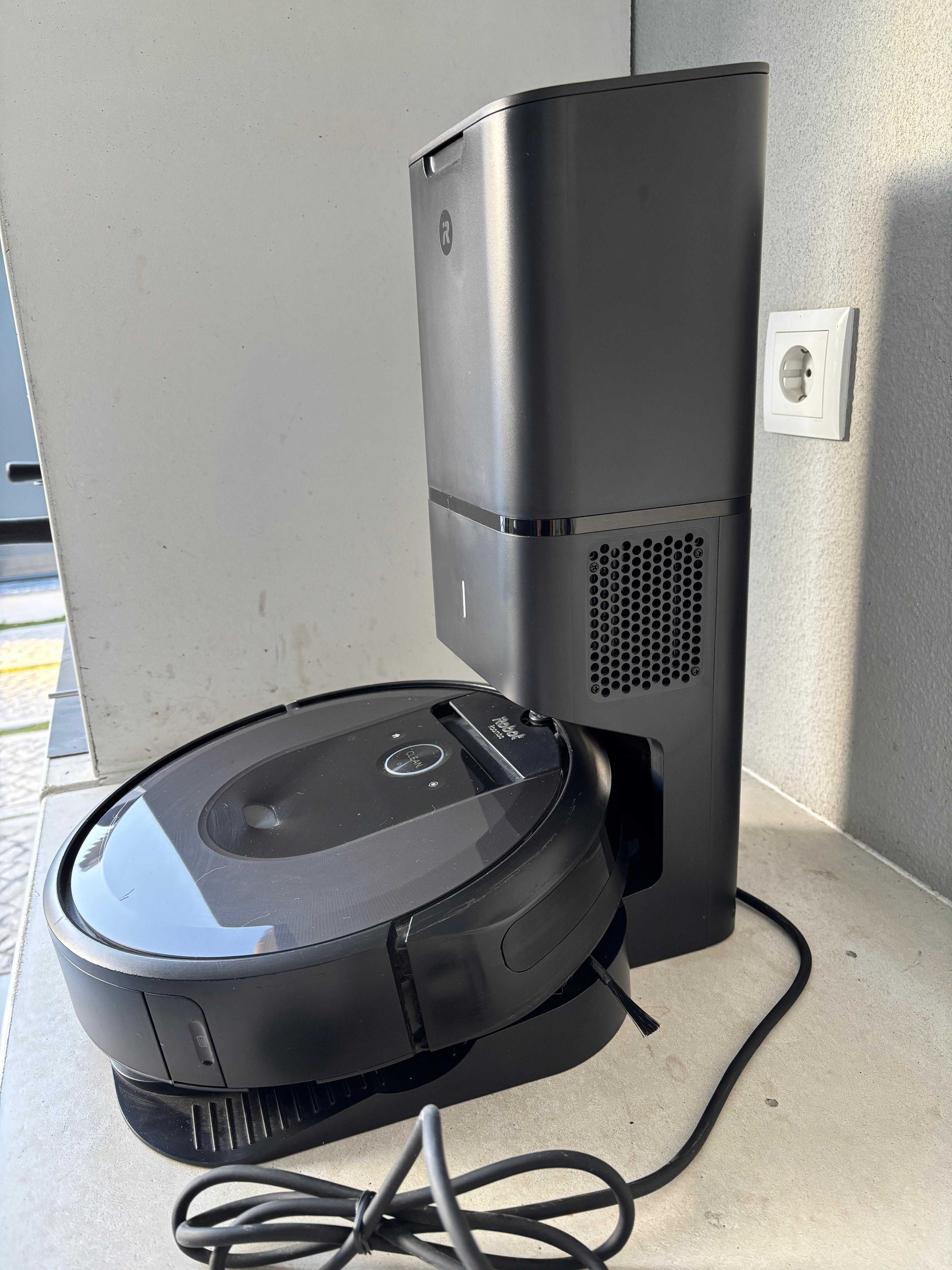 IRobot Roomba i7+ com acessórios