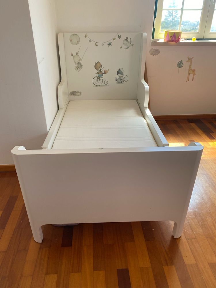 Cama extensivel Ikea Busunge + colchão de espuma