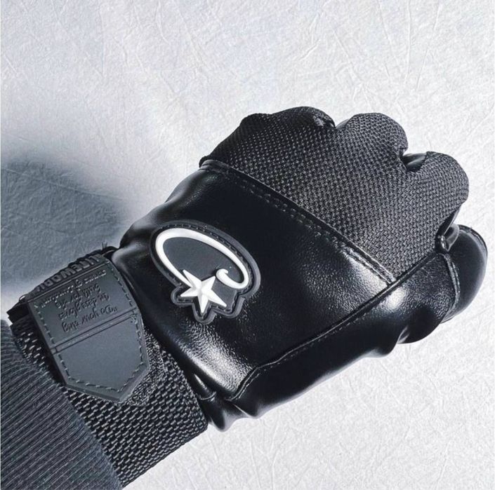 Перчатки Corteiz x arcteryx drill